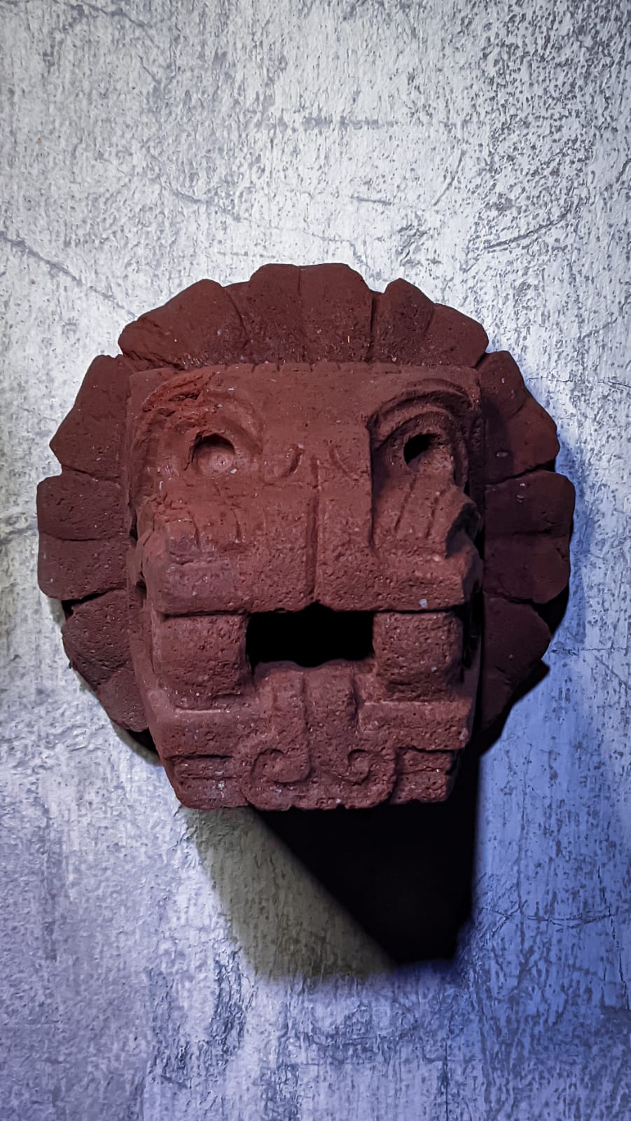 Quetzalcóatl en piedra.