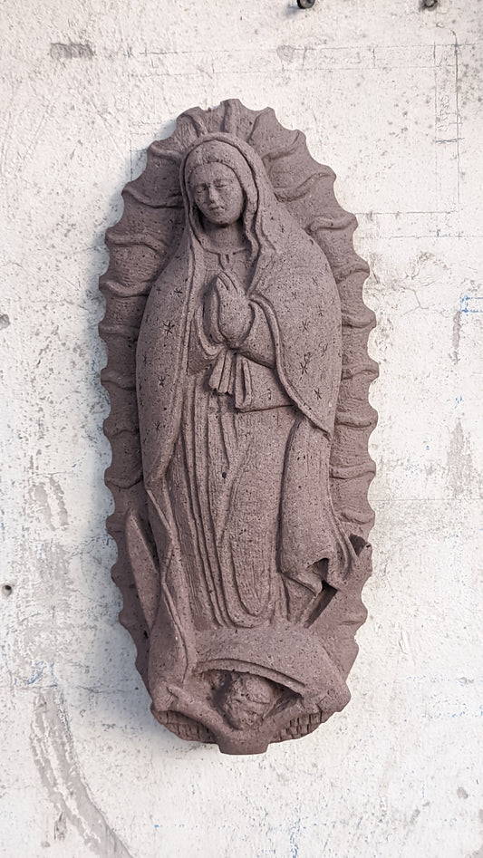 Virgen Guadalupe en cantera